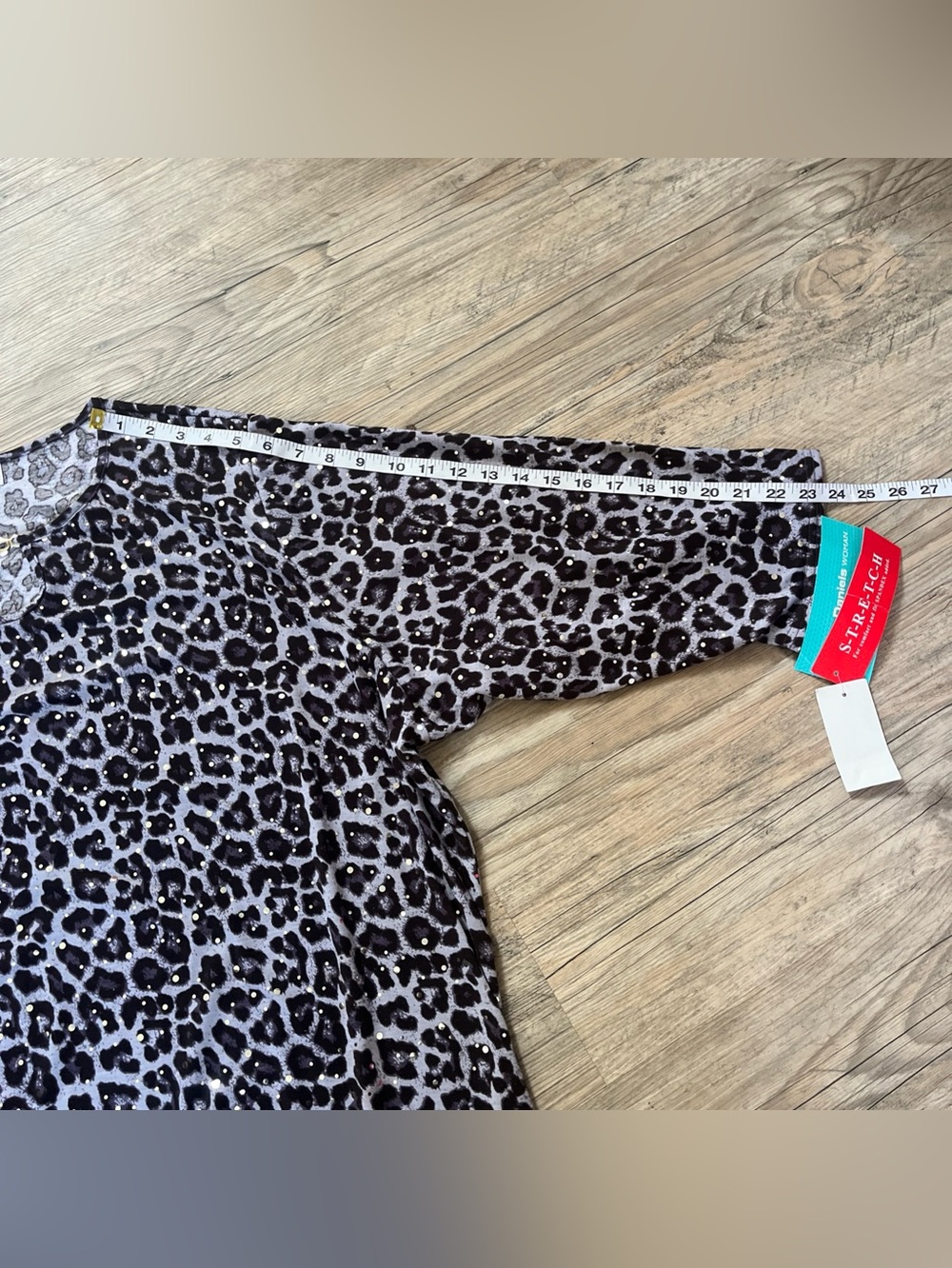 New Cathy Daniels 3X Leopard Print Sequin Blouse Keyhole Accent 3/4 Sleeve Top - Picture 8 of 11
